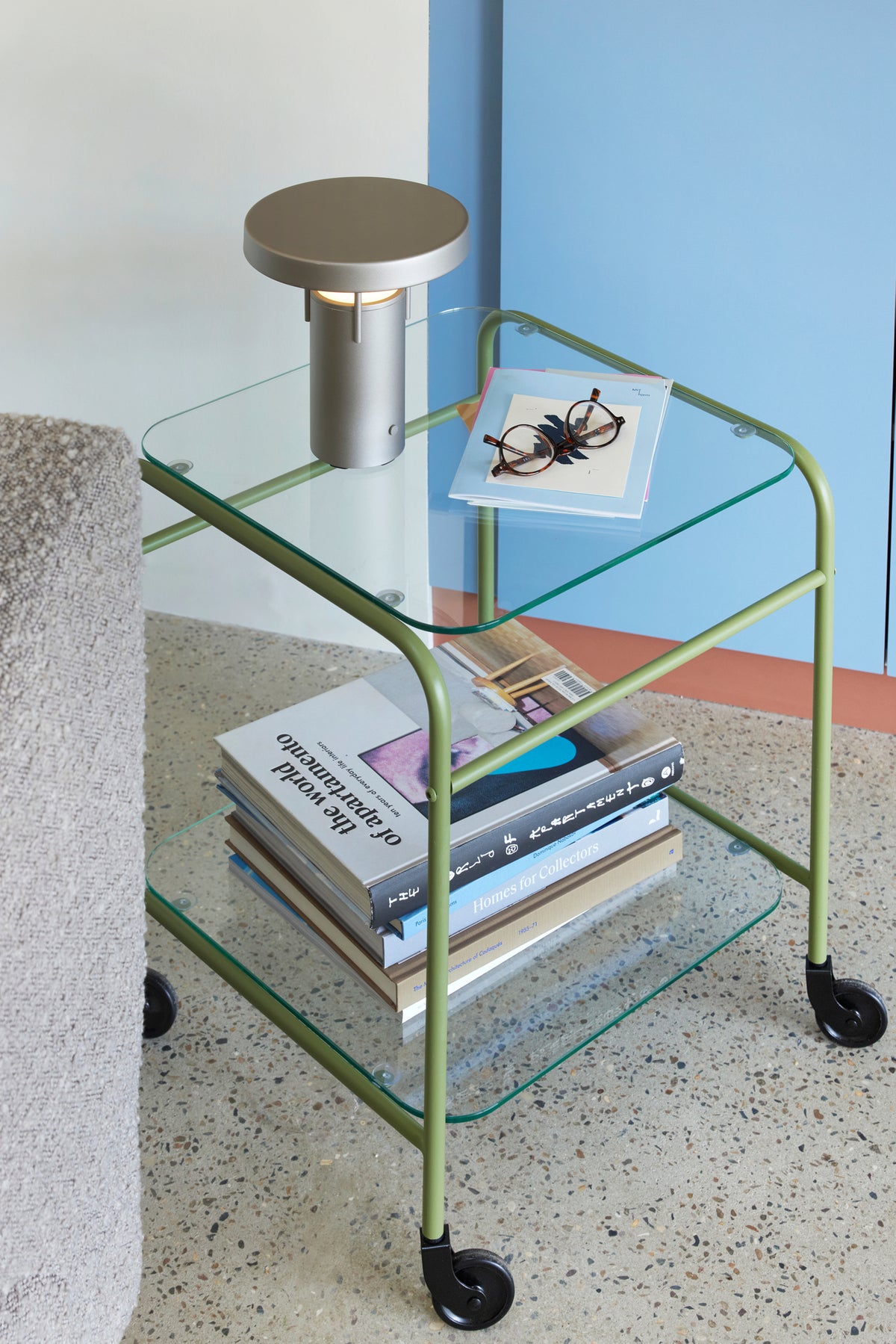PolsterOase Möbel – Zephyr Trolley aus Glas und Metall – Ansicht 9