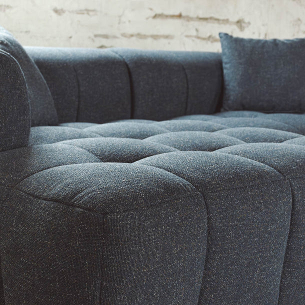 Bora Ecksofa (links) in Bouclé Blau, 240 cm Breite | PolsterOase