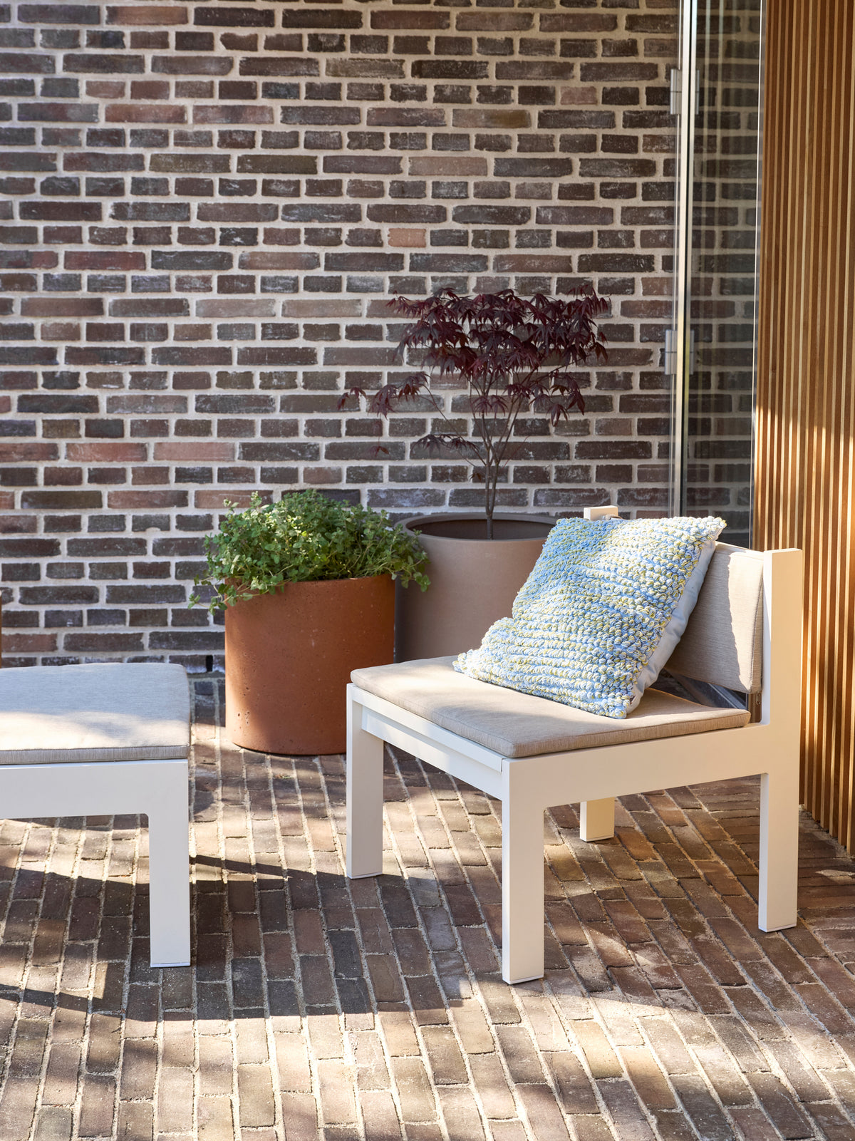 PolsterOase Möbel – Haus Loungesessel Beige – Ansicht 2