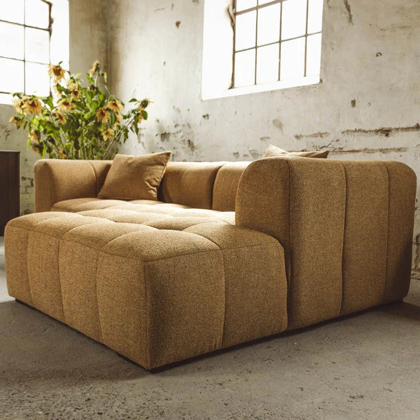 Bora Ecksofa (rechts) in Bouclé Gold, 240 cm Breite | PolsterOase