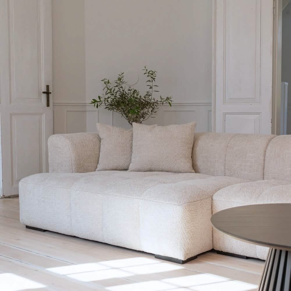 Bora Ecksofa (links) in Bouclé Beige, 304 cm Breite | PolsterOase