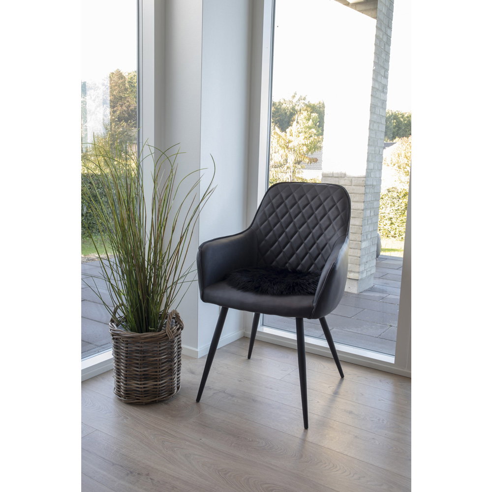 PolsterOase Möbel – Kunstlammfell Sitzkissen, Schwarz, Ø 35 cm – Ansicht 2