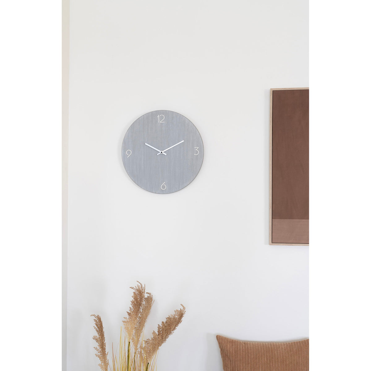 PolsterOase Möbel – Ravenna Wanduhr mit leisem Uhrwerk, Hellgrau, Ø 40 cm – Ansicht 3