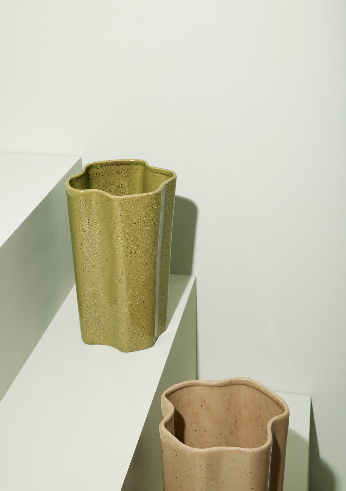 PolsterOase Möbel – Sapo Vase aus Keramik, Braun – Ansicht 7