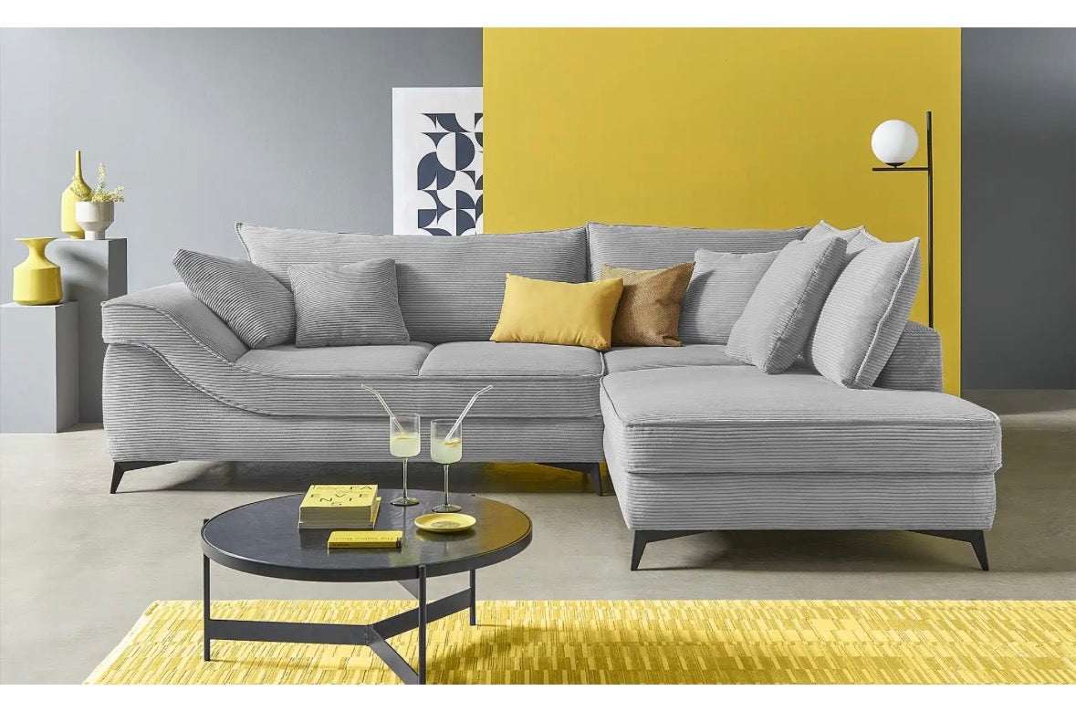 Ecksofa in Cord, 310 cm Breite | PolsterOase