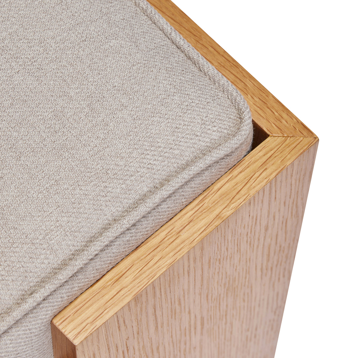 Forma Hocker aus Eichenholz mit Polster