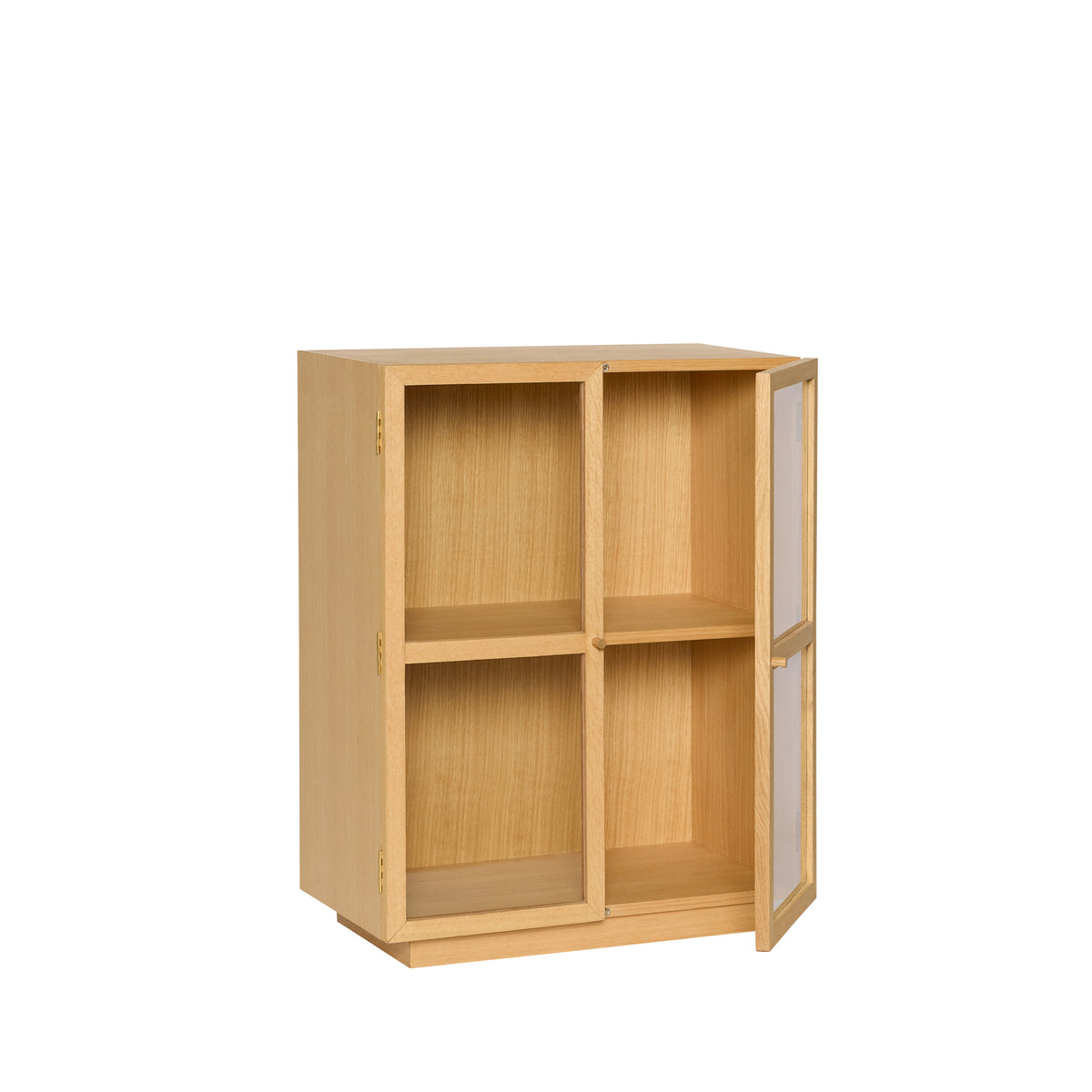 PolsterOase Möbel – Mae Vitrine aus Eichenholz und Glas – Ansicht 3