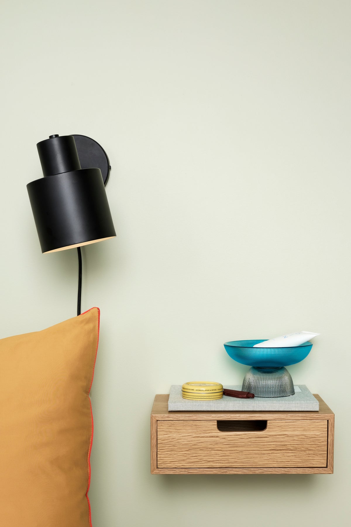 Fuse Wandleuchte schwarz