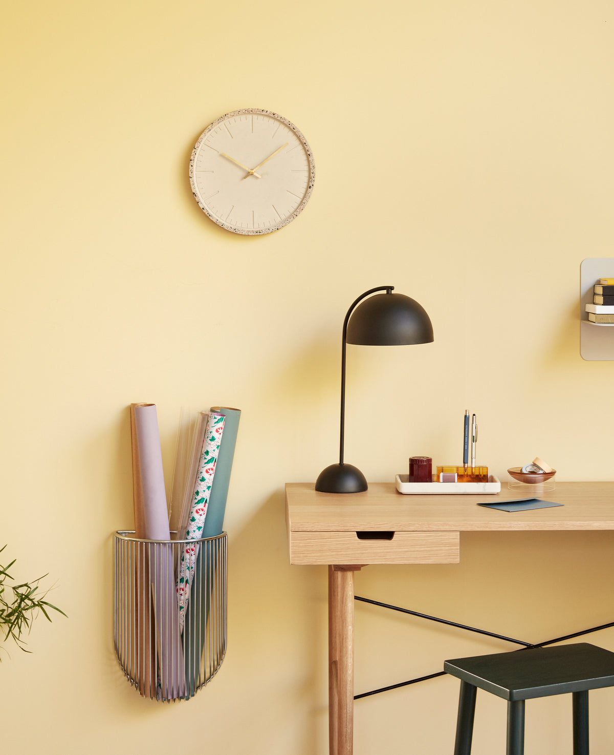 Form Tischlampe schwarz