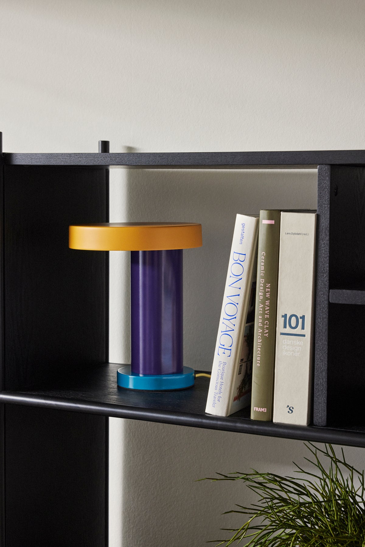 Magische Tischlampe lila/gelb
