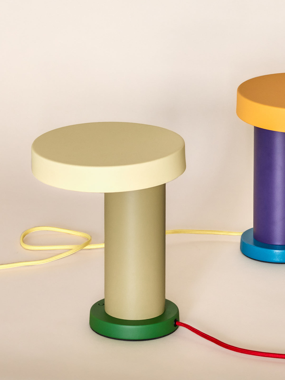 PolsterOase Möbel – Magic LED, Tischlampe, dimmbar, Grün/Oliv – Ansicht 9