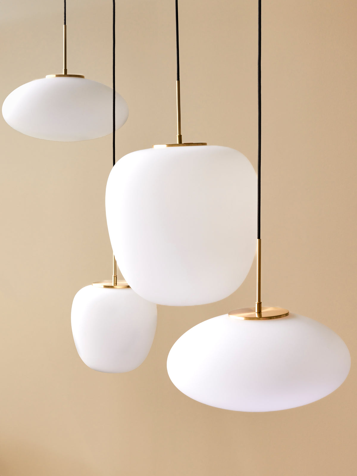 Muse Pendelleuchte Ellipse Weiß