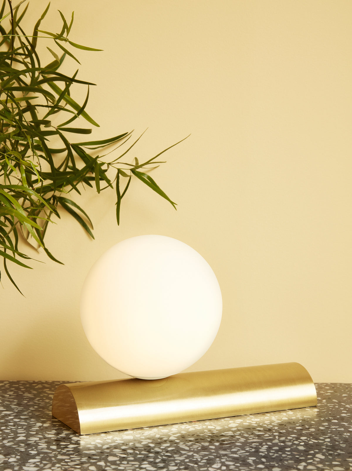 Balance-Tischlampe aus Messing