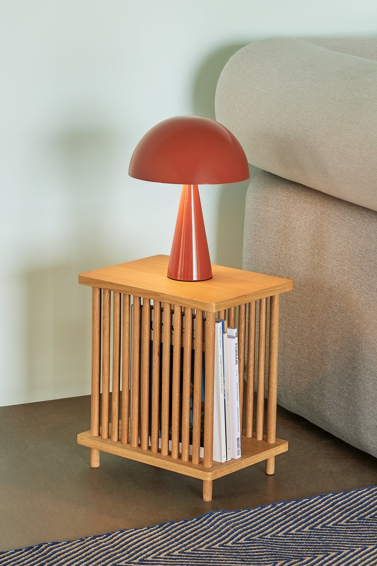 Mush Mini Tischlampe – Eisen Rubinrot, Ø 25 × 33 cm