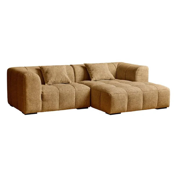 Bora Ecksofa (rechts) in Bouclé Gold, 240 cm Breite | PolsterOase