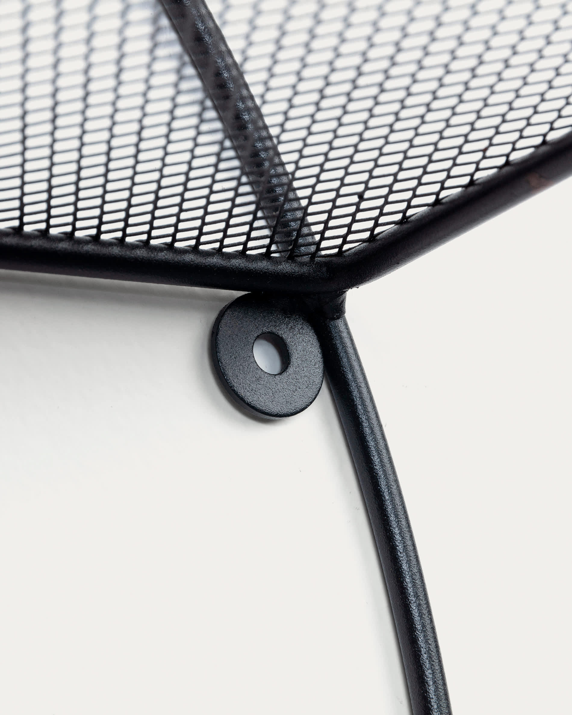 Across Wandregal Ø55 cm – Rundes Designregal aus schwarzem Stahl (Industrial Style)