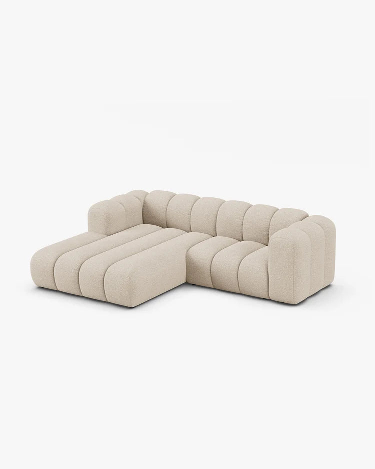 PolsterOase Modulsofa – Grandé Ecksofa 3-Sitzer in Bouclé, 230 cm Breite, Beige, Links – Seitenansicht