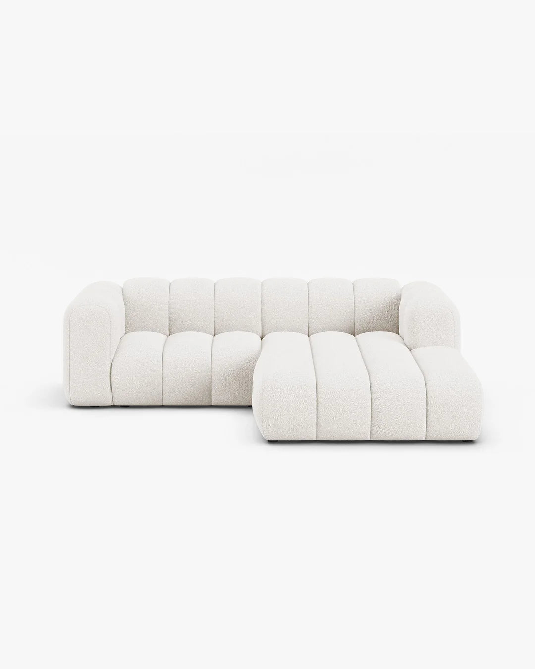 PolsterOase Modulsofa – Grandé Ecksofa 3-Sitzer in Bouclé, 230 cm Breite, Weiß, Rechts – Frontalansicht