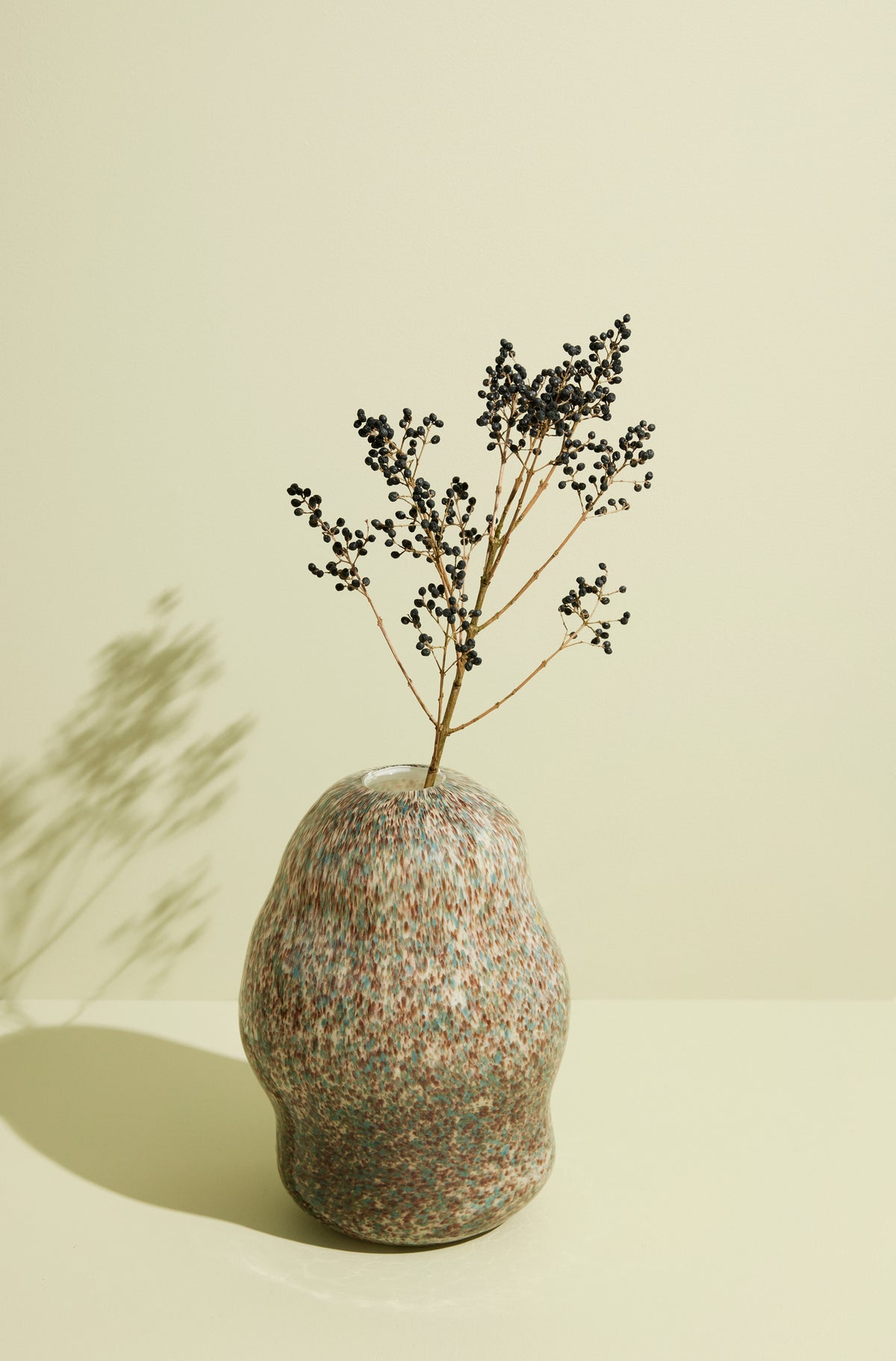 PolsterOase Möbel – Miro Vase aus mundgeblasenem Glas, Braun – Ansicht 2