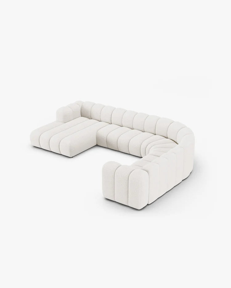 PolsterOase Sofa – Grandé Wohnlandschaft 6-Sitzer in Bouclé, 370 cm Breite, Weiß, Rechts – Perspektivische Ansicht