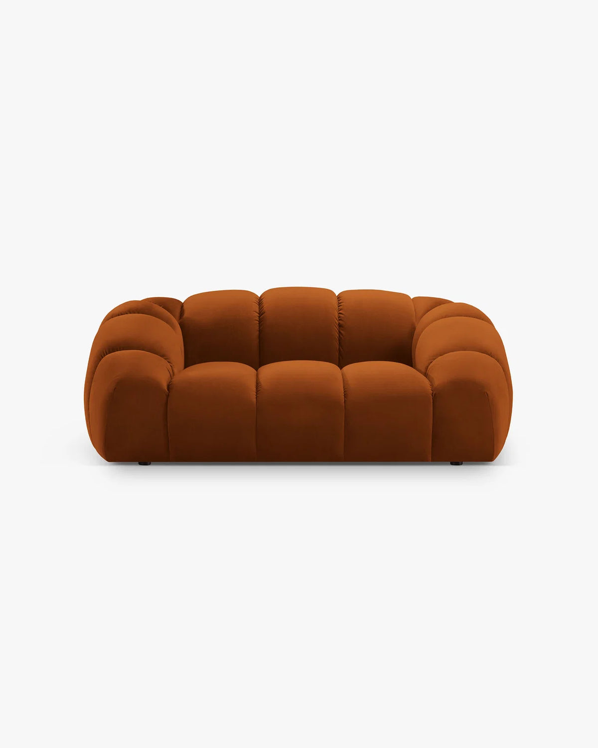 PolsterOase Sofa – Monto Sofa 2-Sitzer in Samt, 200 cm Breite, Terracotta – Frontalansicht