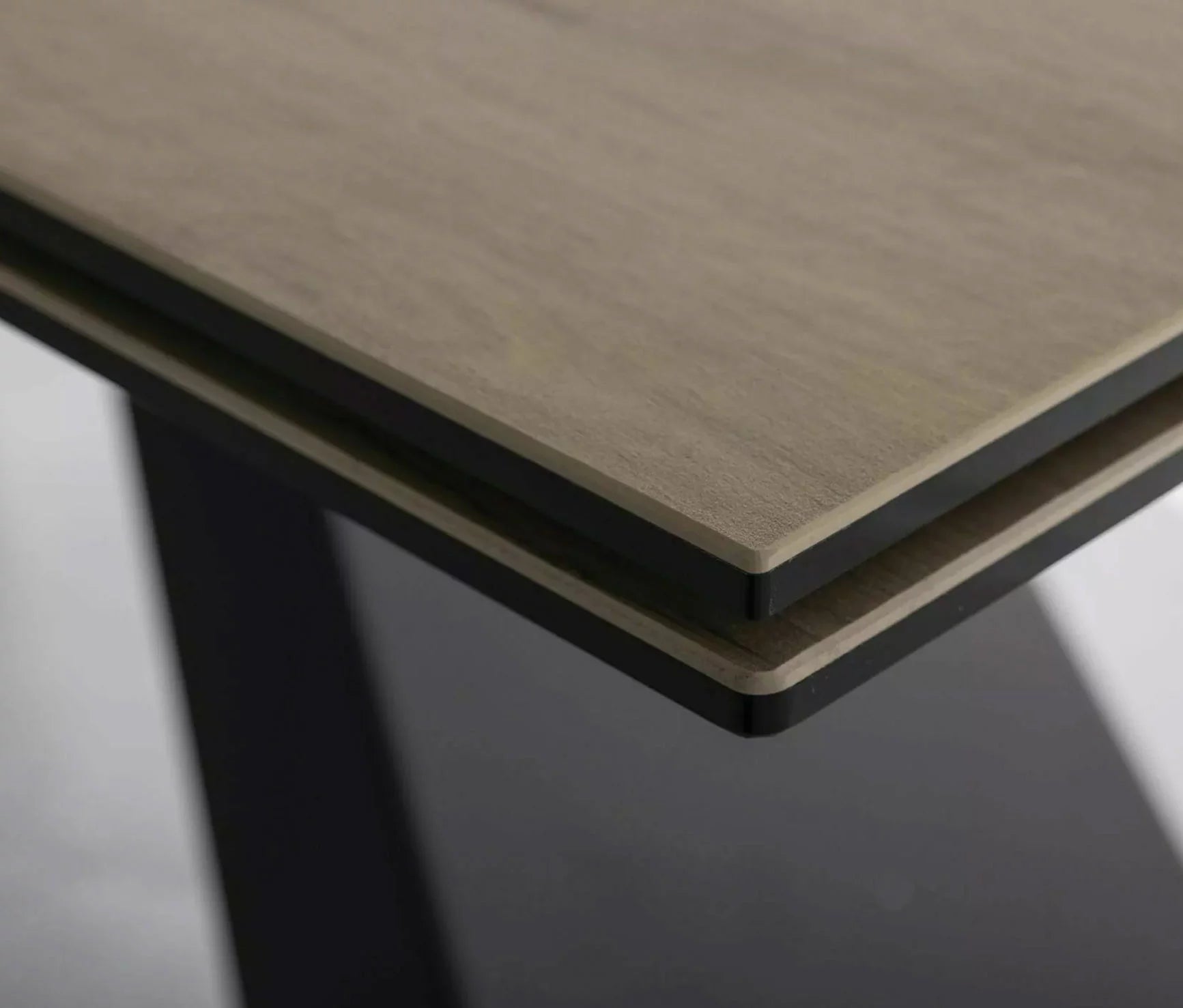 VEVANO Westin Esstisch 160–240 cm – Design Keramiktisch ausziehbar (Sanremo Eiche / Schwarz Matt)