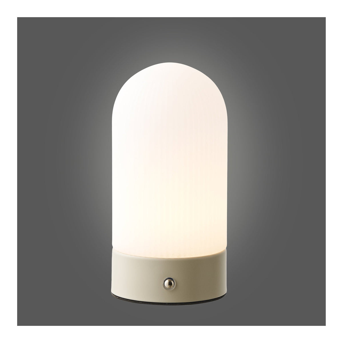 PolsterOase Möbel – Ashford Akku Tischlampe aus Metall und PE, Beige/Weiß – Ansicht 2