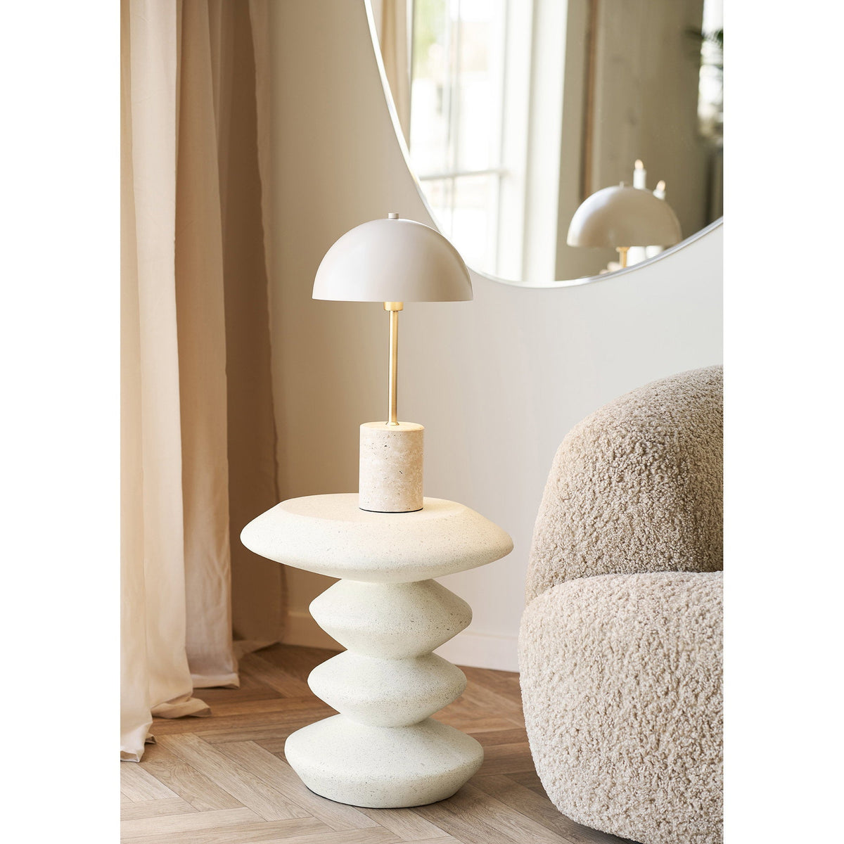 PolsterOase Möbel – Blackburn Beistelltisch aus Fiberclay, Weiß, 43 × 39 × 45 cm – Ansicht 4