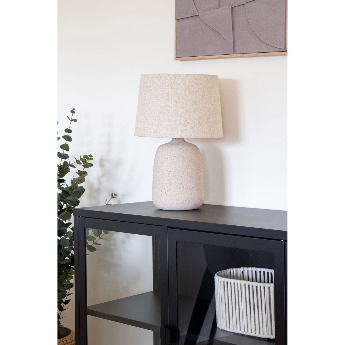 PolsterOase Möbel – Croft Tischlampe aus Fiberclay, Stone/Sand, 46 cm – Ansicht 2