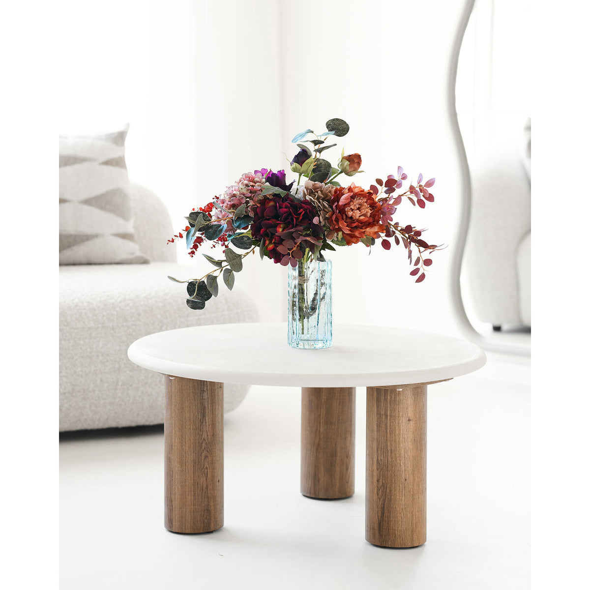 PolsterOase Möbel – Fondi Couchtisch mit Zementoberfläche, Sandbraun, Ø 80 cm – Ansicht 2