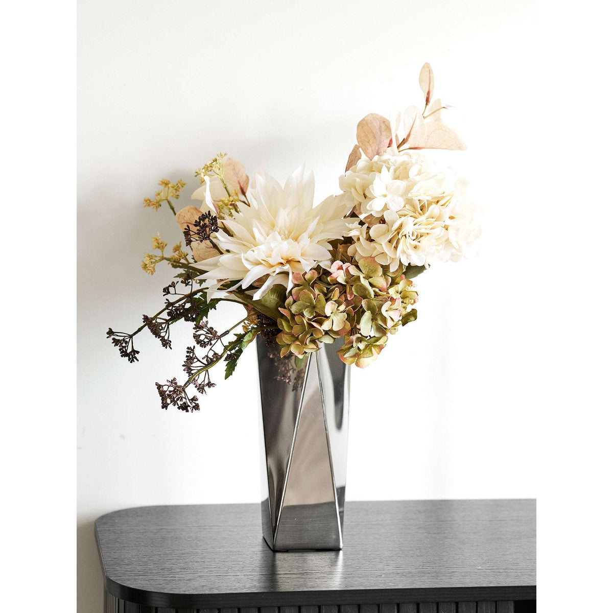PolsterOase Möbel – Vase aus Edelstahl, Silber, 8 × 8 × 23 cm – Ansicht 2