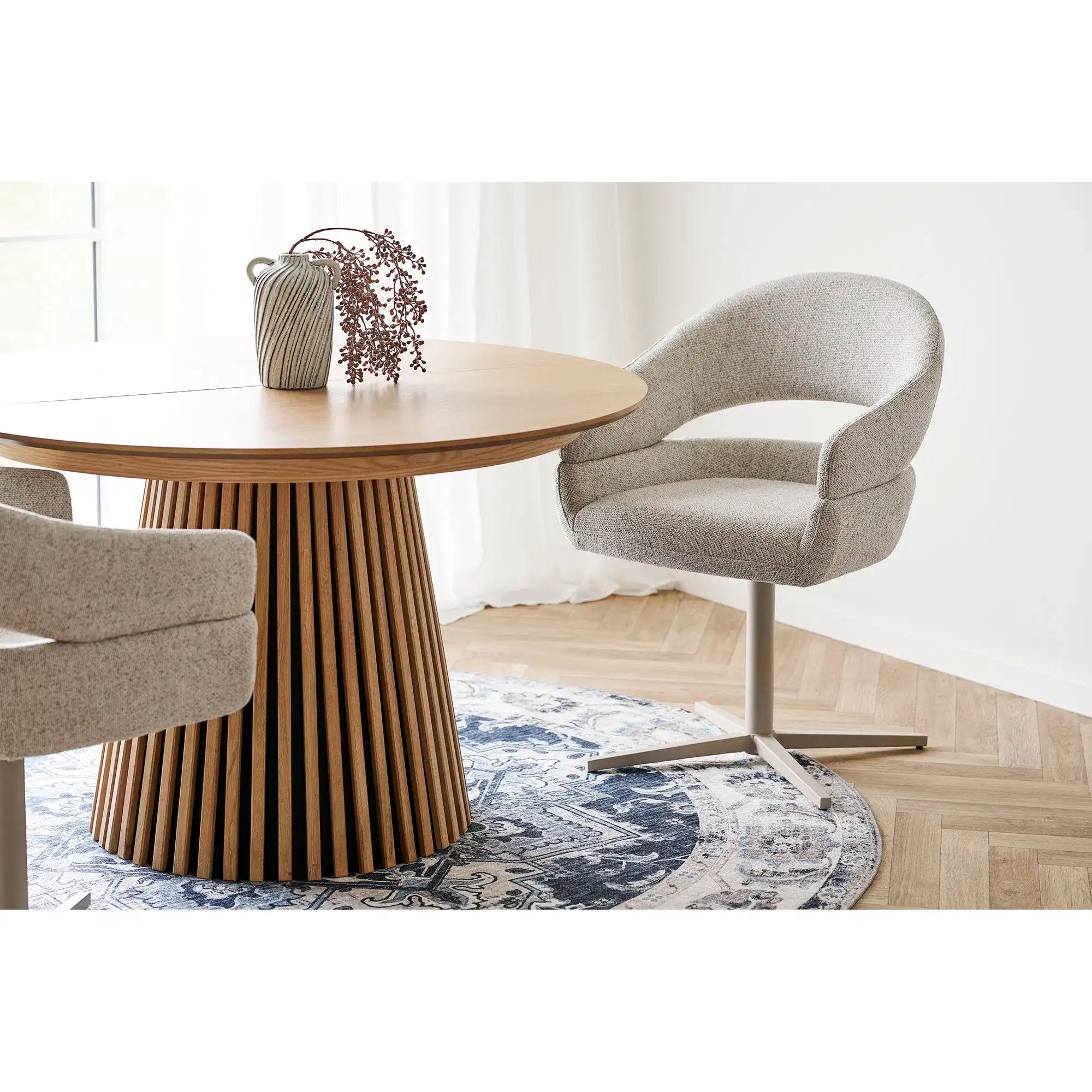 Esszimmerstuhl 2er Set Drehbar 180° Beige – Dover Skandinavisches Design