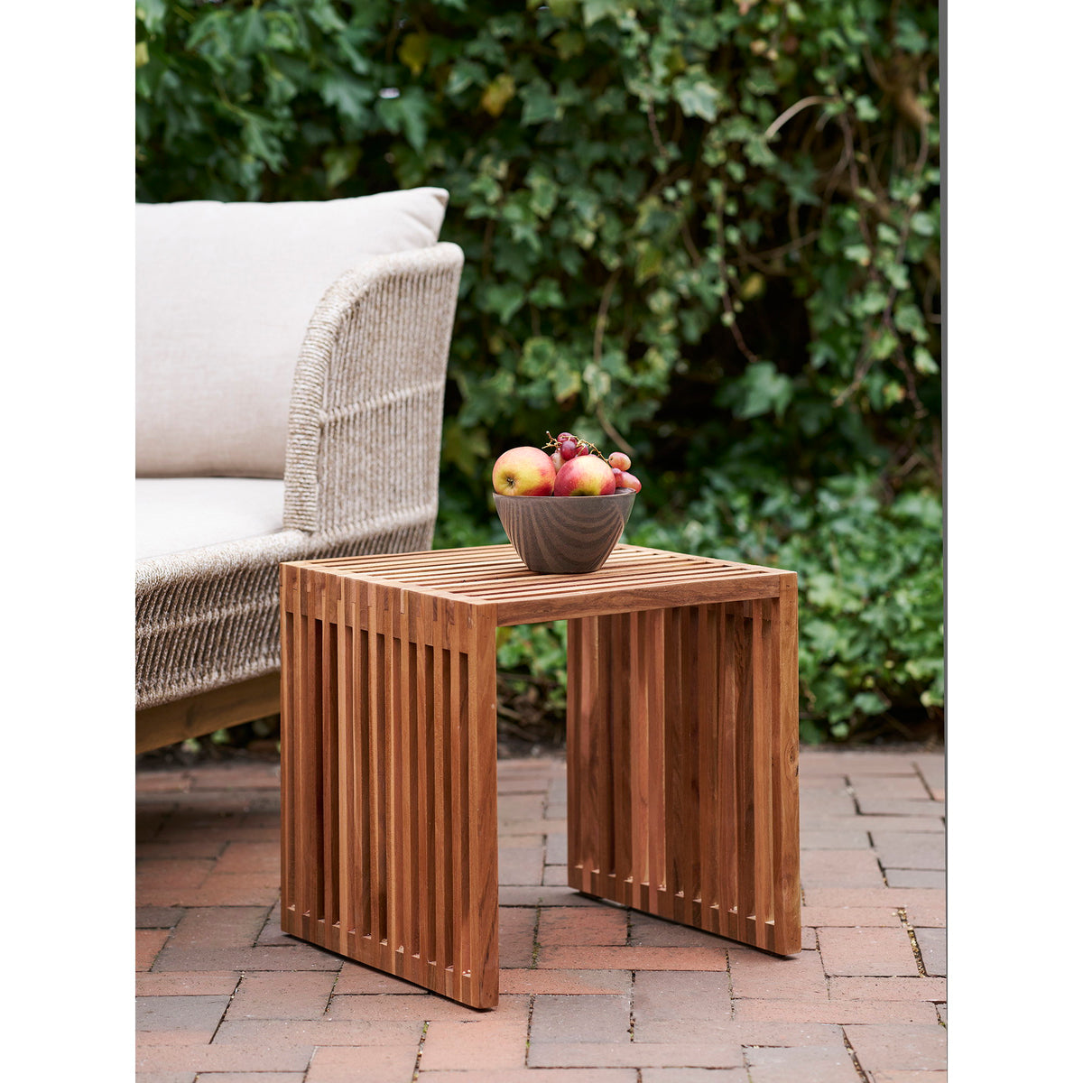Pego Beistelltisch, Teak Natur
