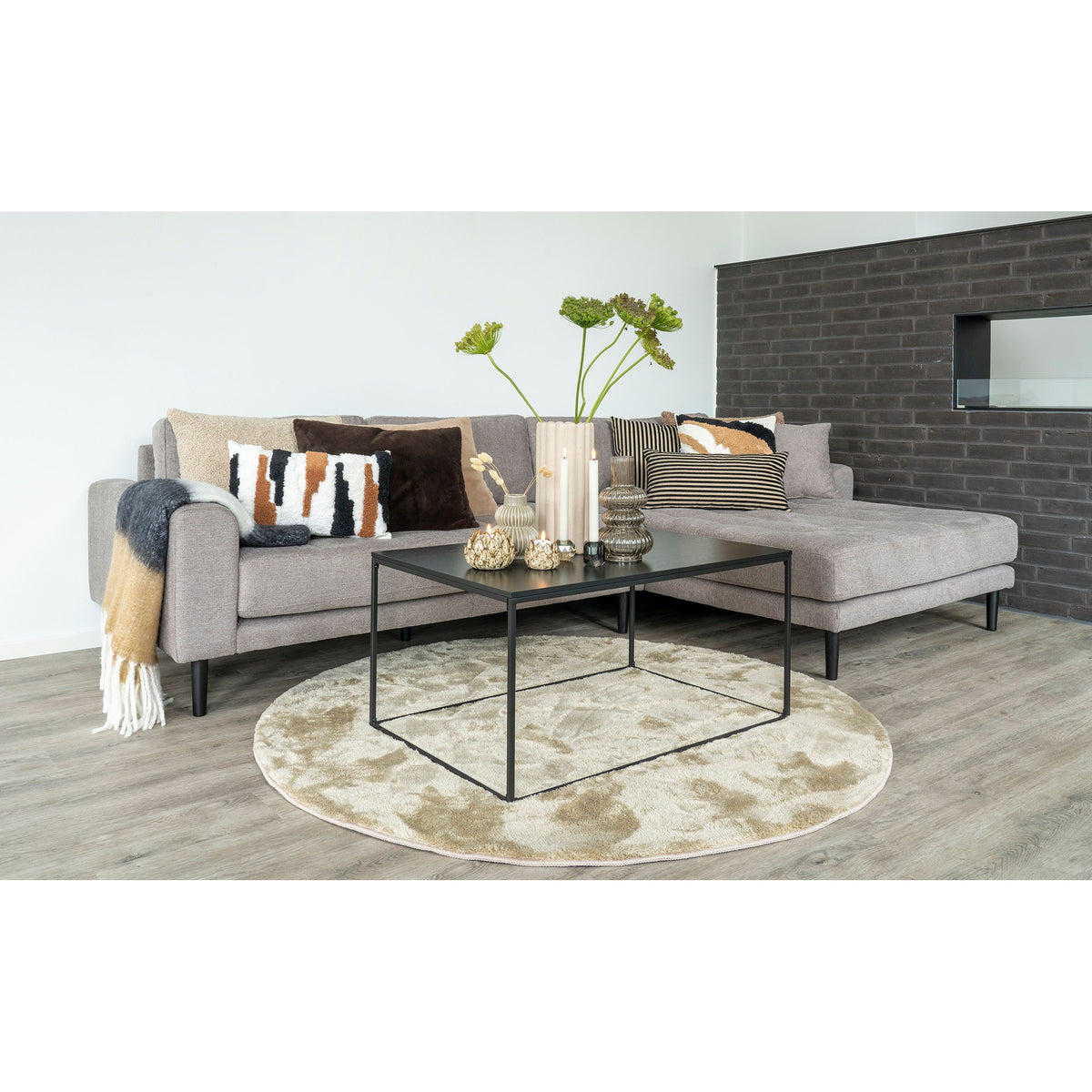 Vita Couchtisch aus Stahl und Holzwerkstoff, Schwarz, 90 × 60 cm