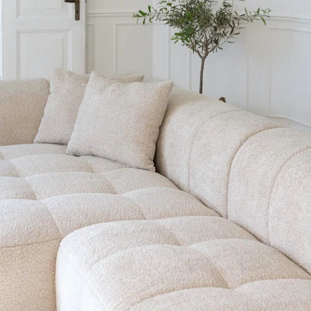 Bora Ecksofa (links) in Bouclé Creme, 240 cm Breite | PolsterOase