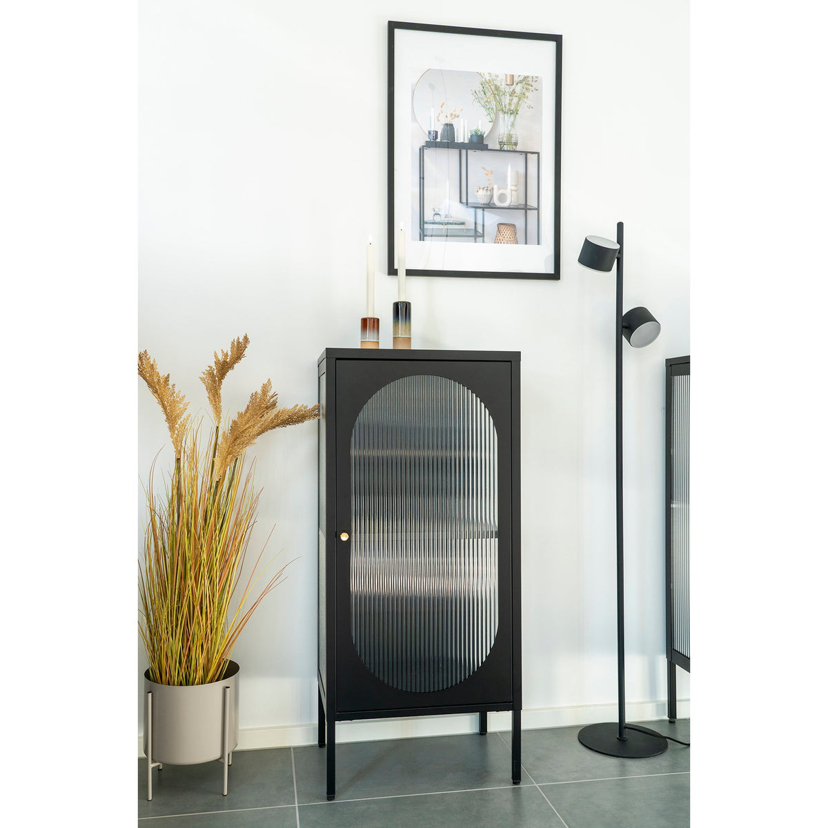Adelaide Vitrine, Schwarz, Riffelglas