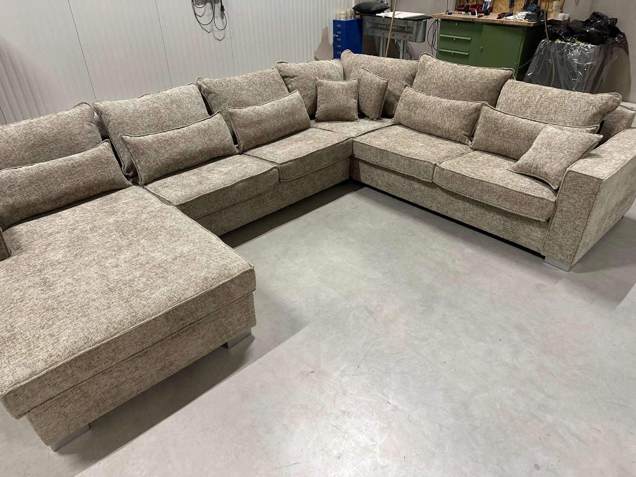 Wohnlandschaft in Webstoff - 370cm Breite | PolsterOase - POLSTEROASE