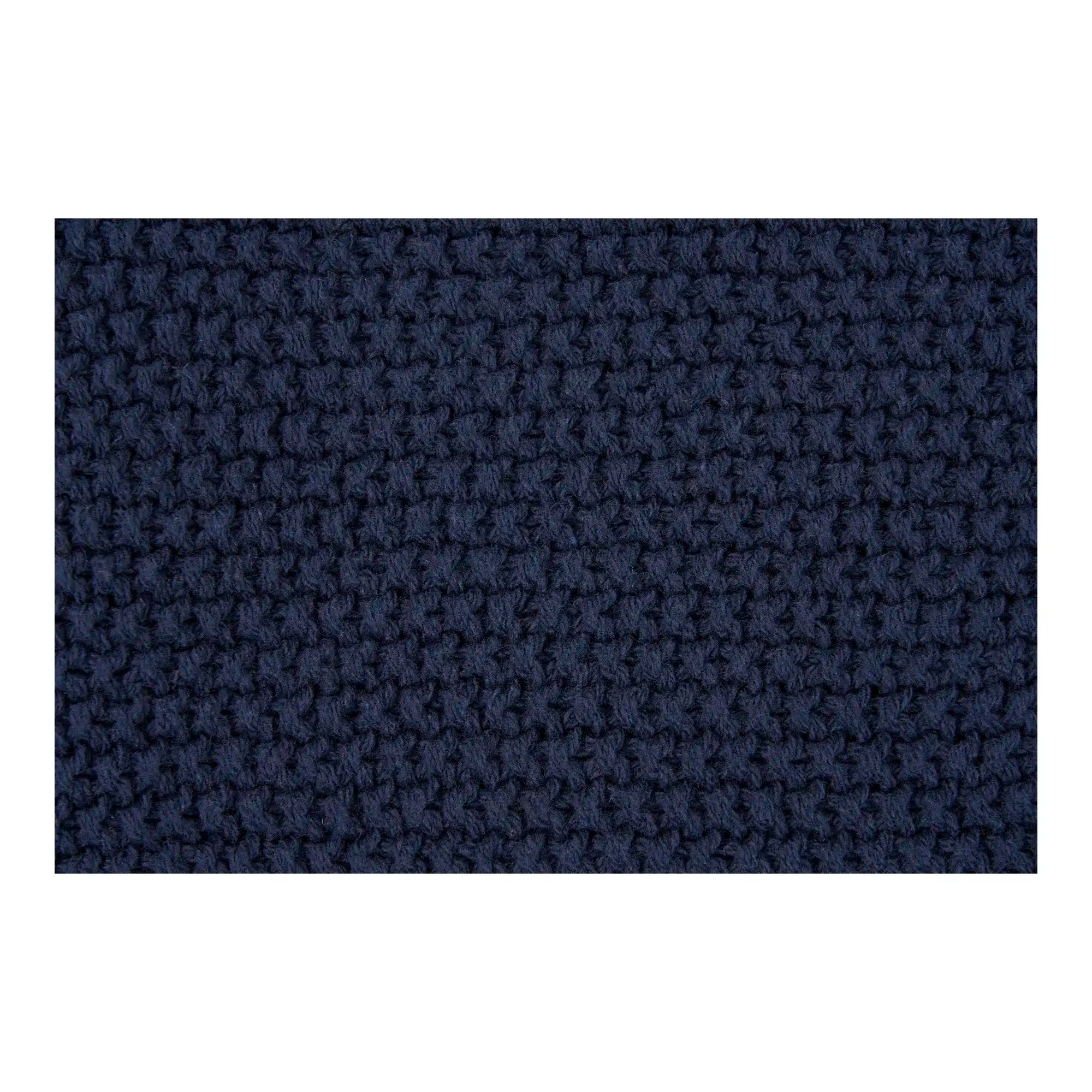 Plaid aus recycelter Baumwolle in Dunkelblau 130x170 cm – Skandinavische Wohndecke