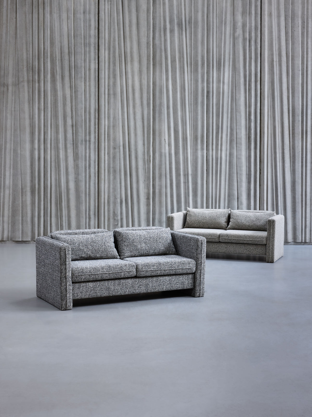 PolsterOase Möbel – Soba Sofa mit Melange, Stoffbezug, Hellgrau – Ansicht 6