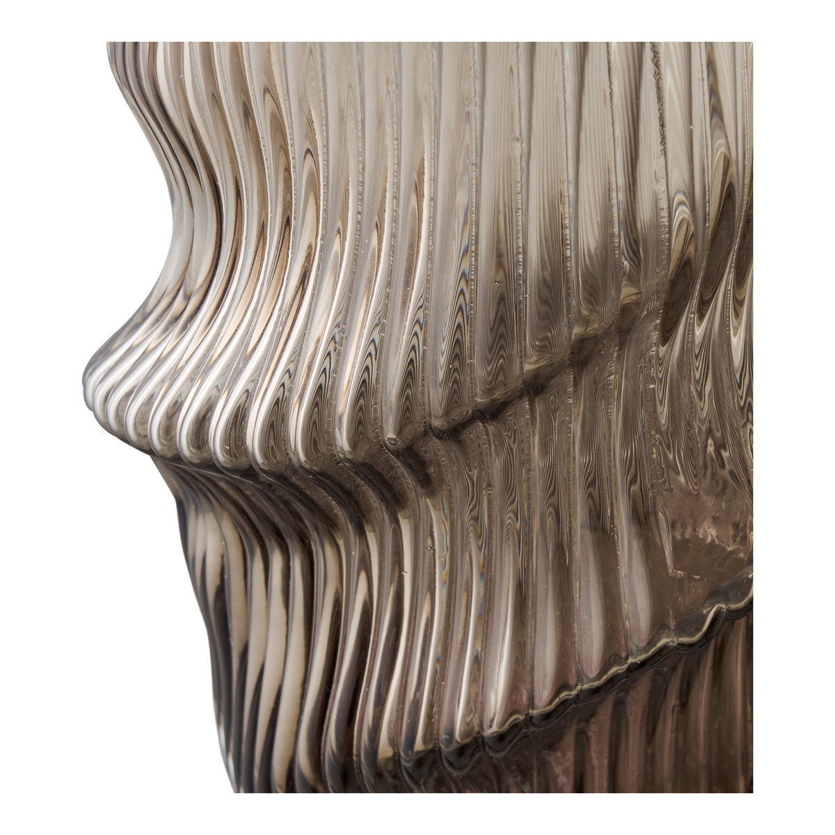 Vera Vase, Braun
