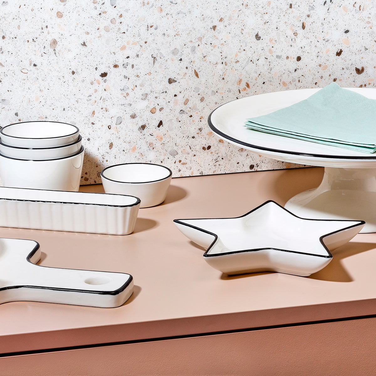 Salt & Pepper Tortenständer 31xH10,5cm weiß Nero – Produktansicht 2