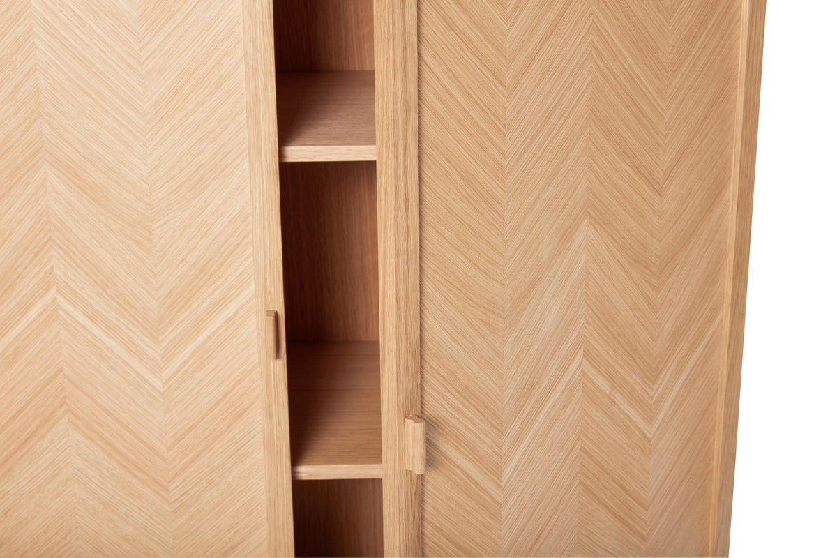 Fischgrät-Kleiderschrank, Natur, Mittel