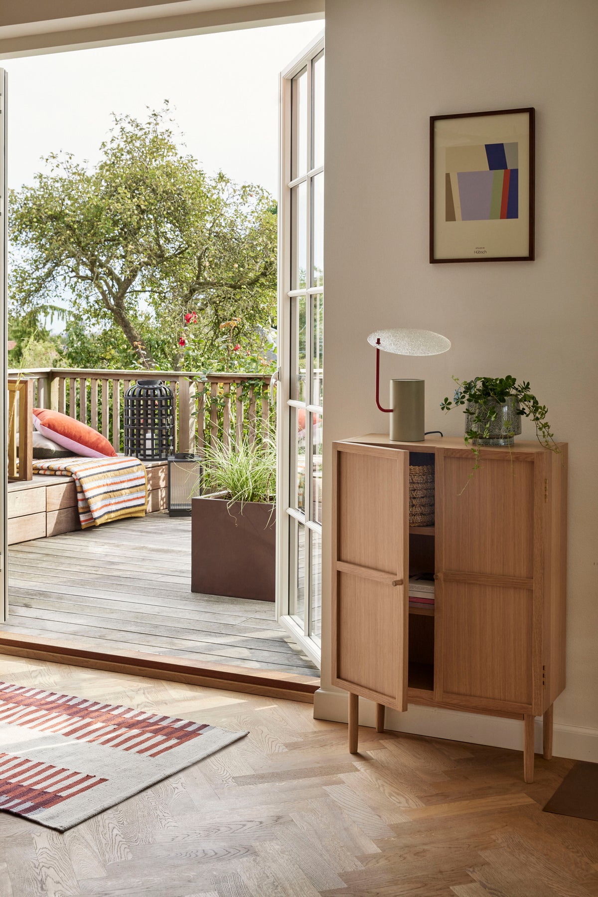 Candour Schrank, Natur