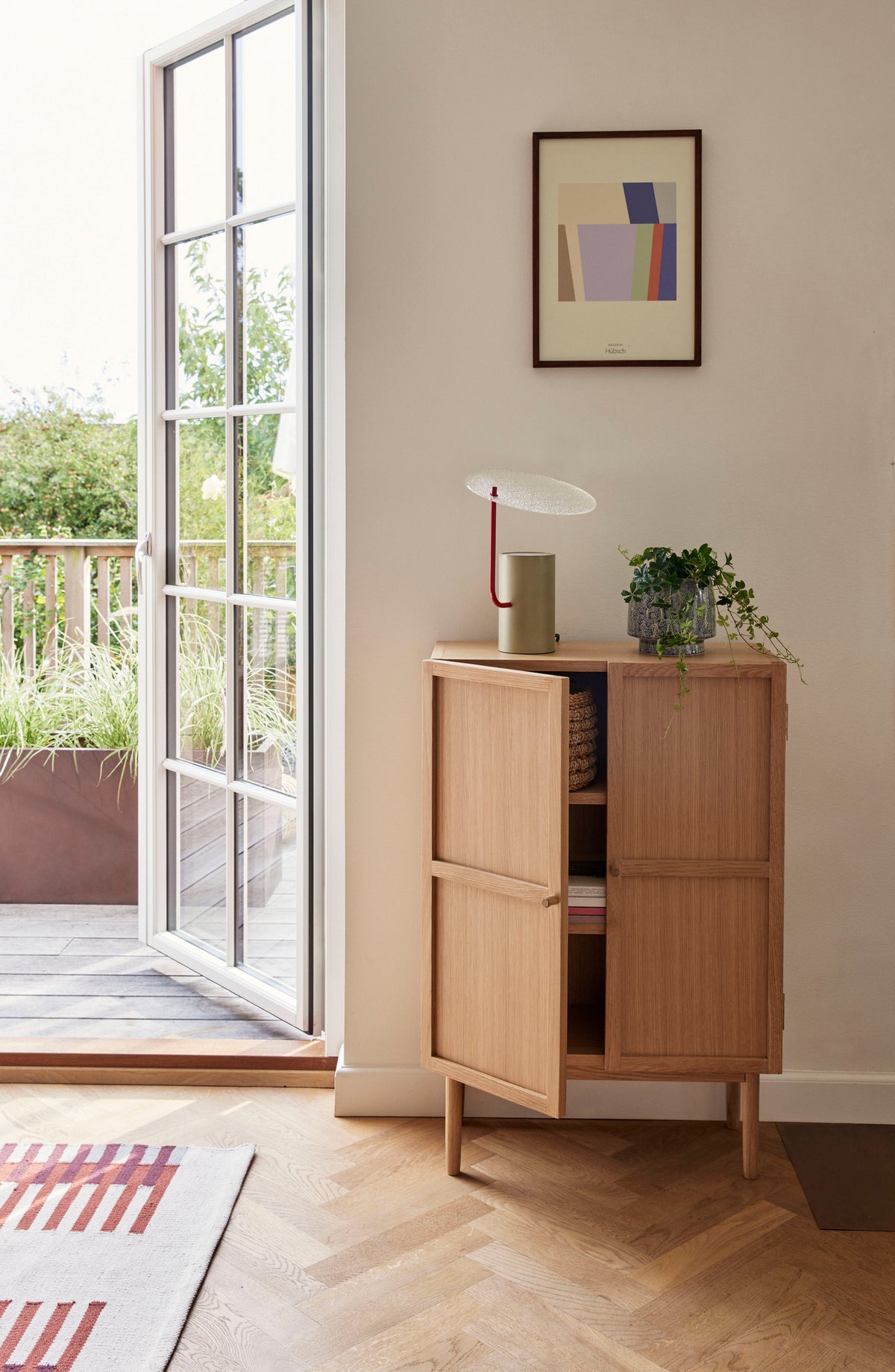 Candour Schrank, Natur