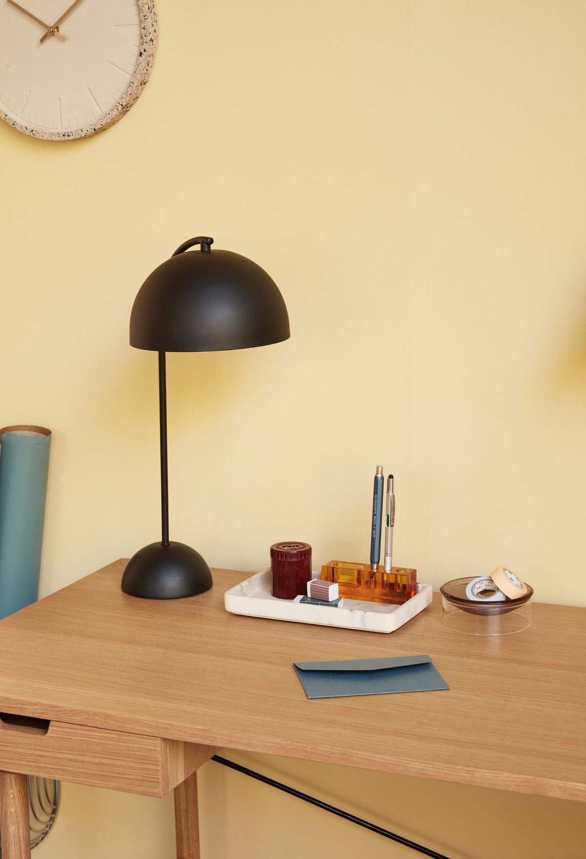 Form Tischlampe schwarz