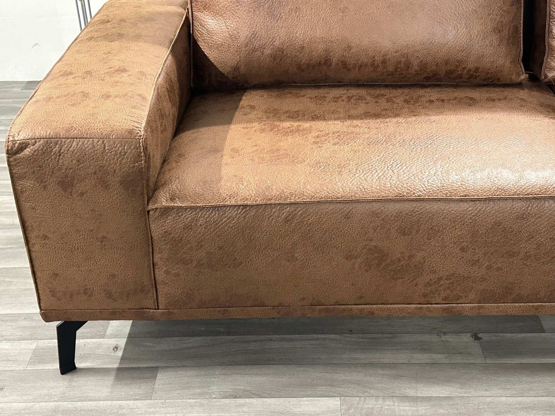 3 - Sitzer in Lederoptik Braun / Cognac - POLSTEROASE