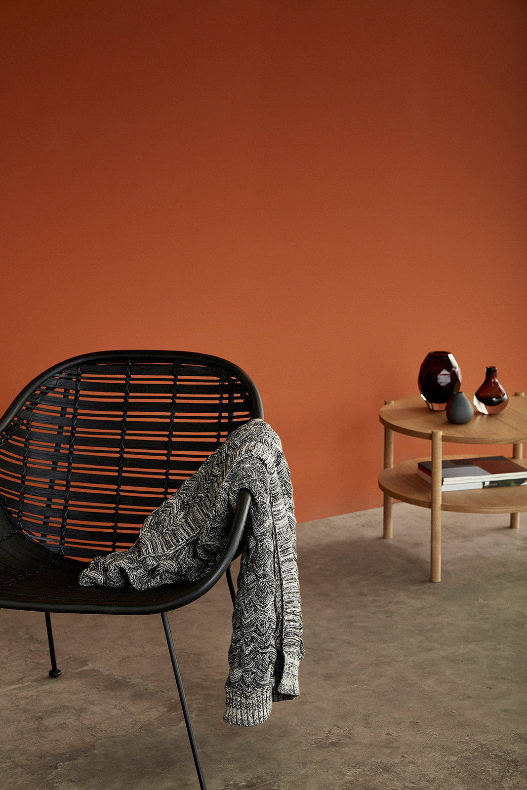 Facet Vase, Burgunderrot