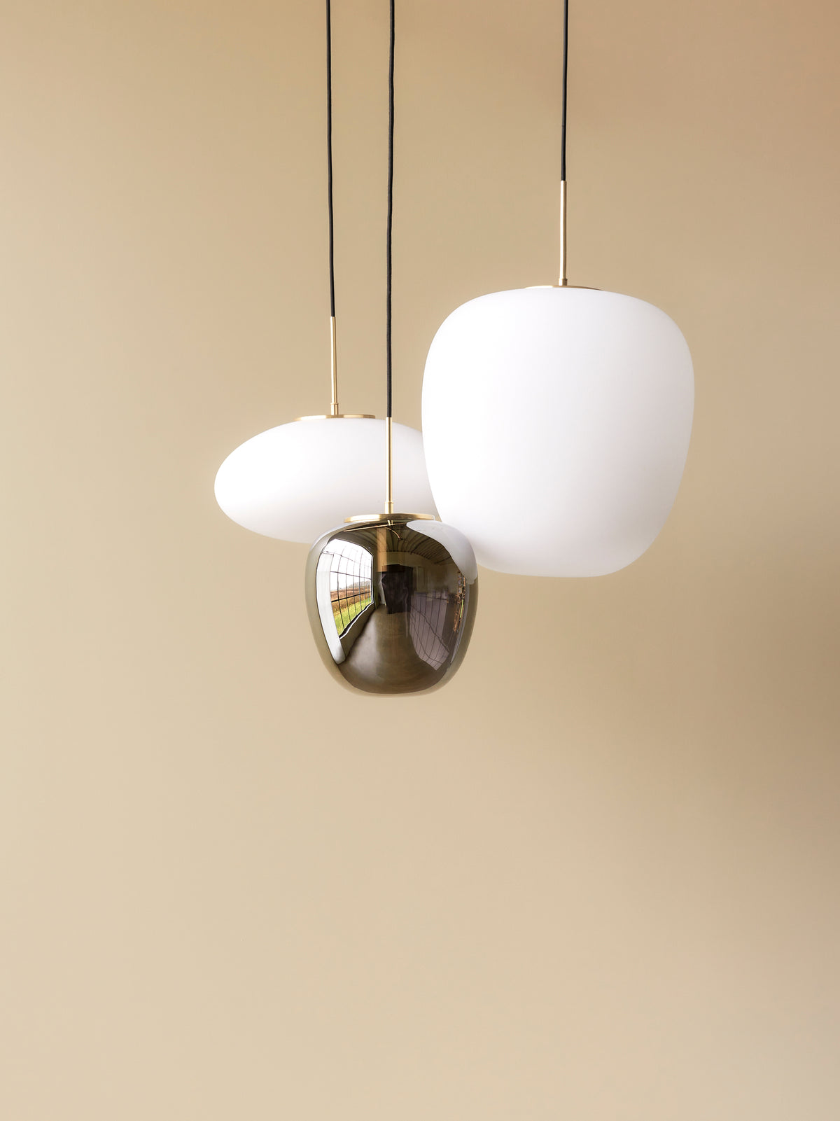 Muse Pendelleuchte Ellipse Weiß