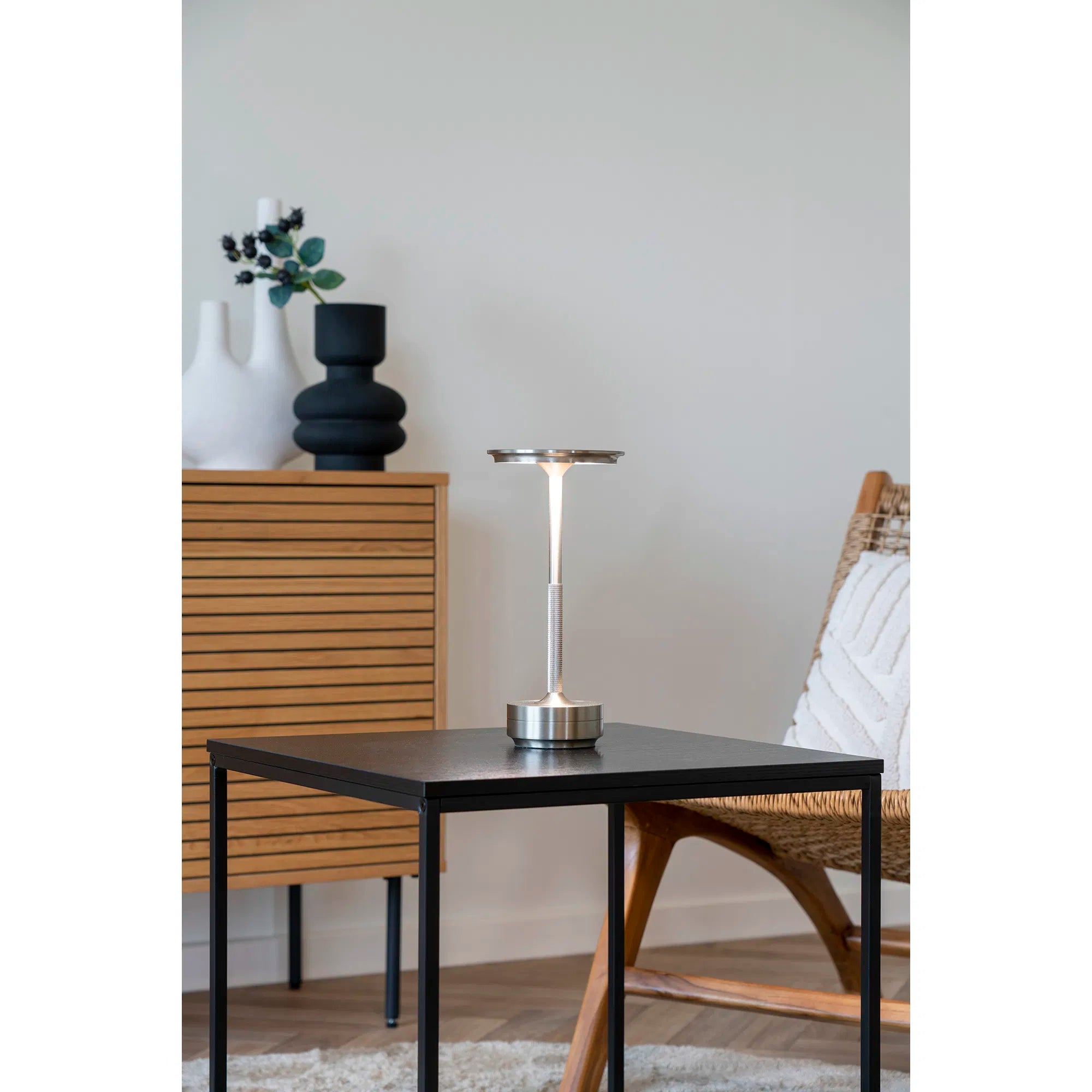 Akku Tischlampe Silber Ø13 cm – Kabellose LED Lampe im skandinavischen Design