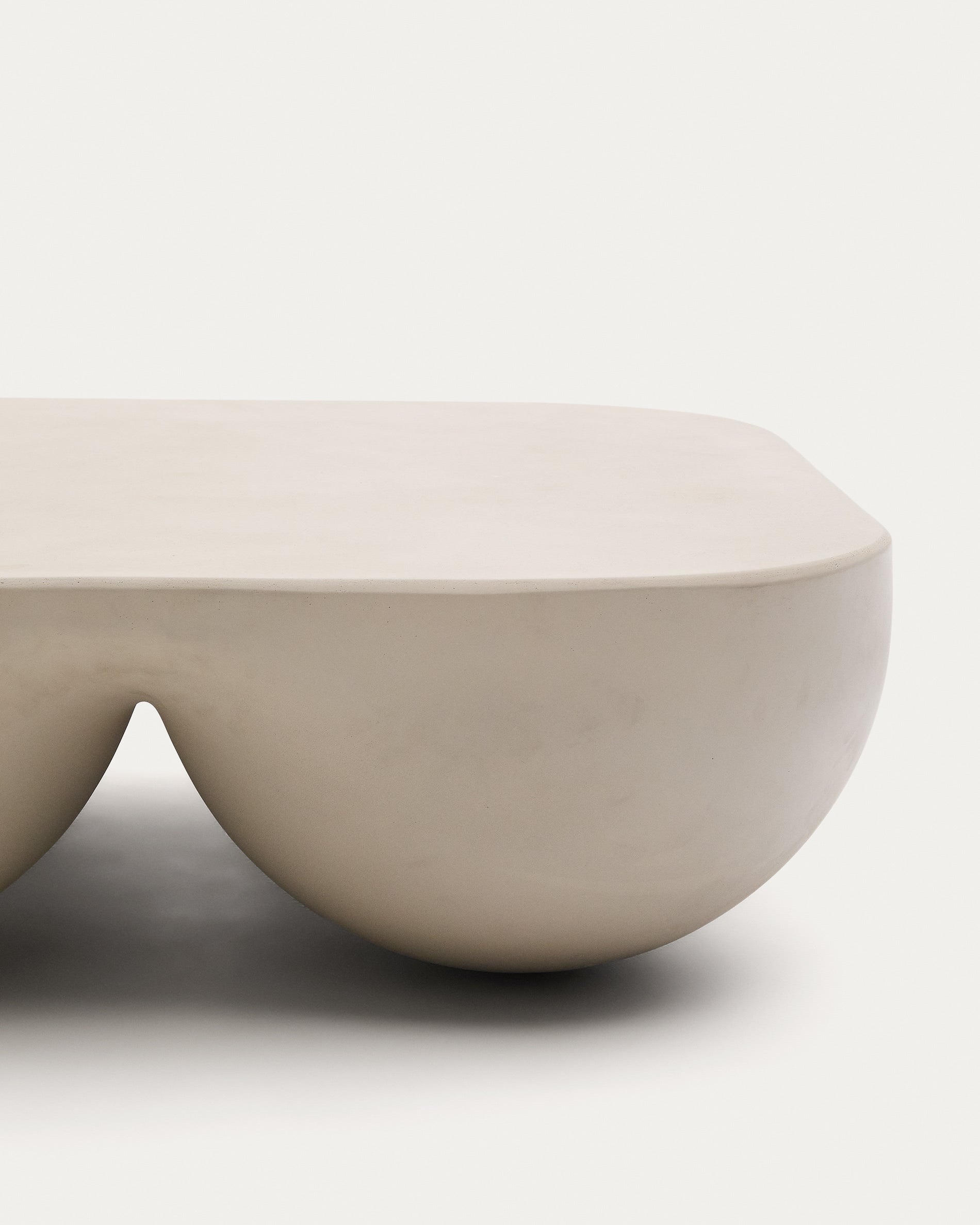Colba Couchtisch 100x100 cm – Polystone Design für Indoor & Outdoor